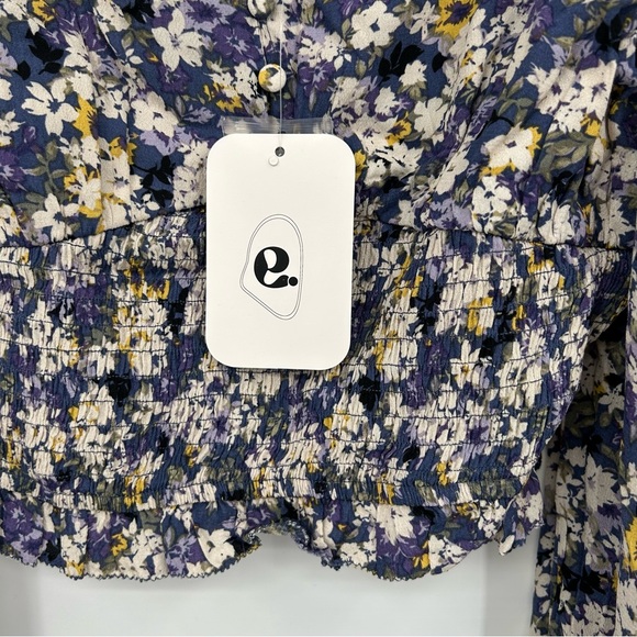 NWT Elodie Navy Floral Cropped Blouse Smocked Back Long Sleeve Women’s Small - Picture 4 of 6